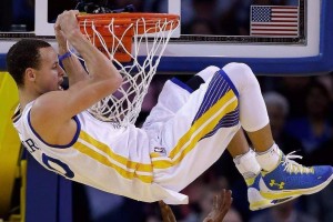 开云体育下载-洪都拉斯对阵尤文，当卡塞米罗成为绿茵场上的绝对坐标