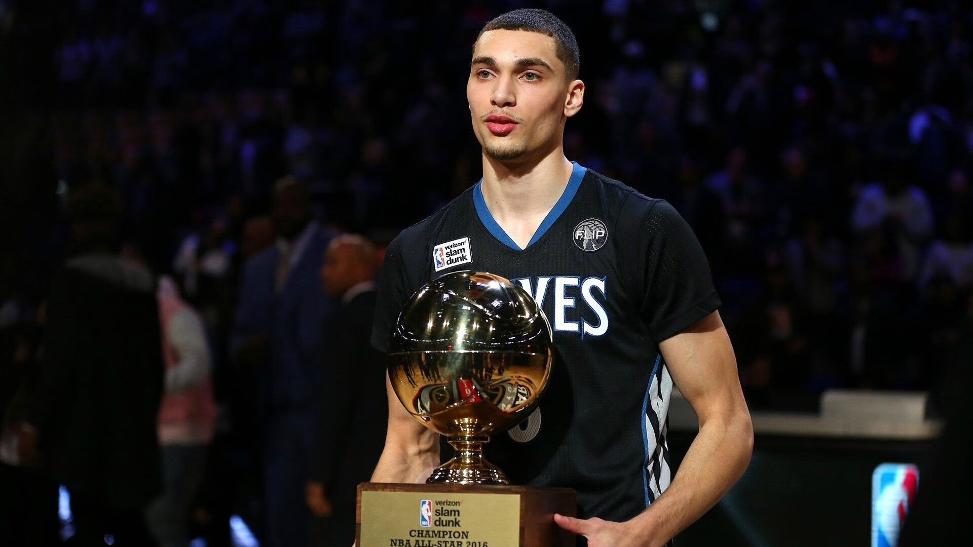 年度焦点之战，广东队以节奏掌控力击退步行者