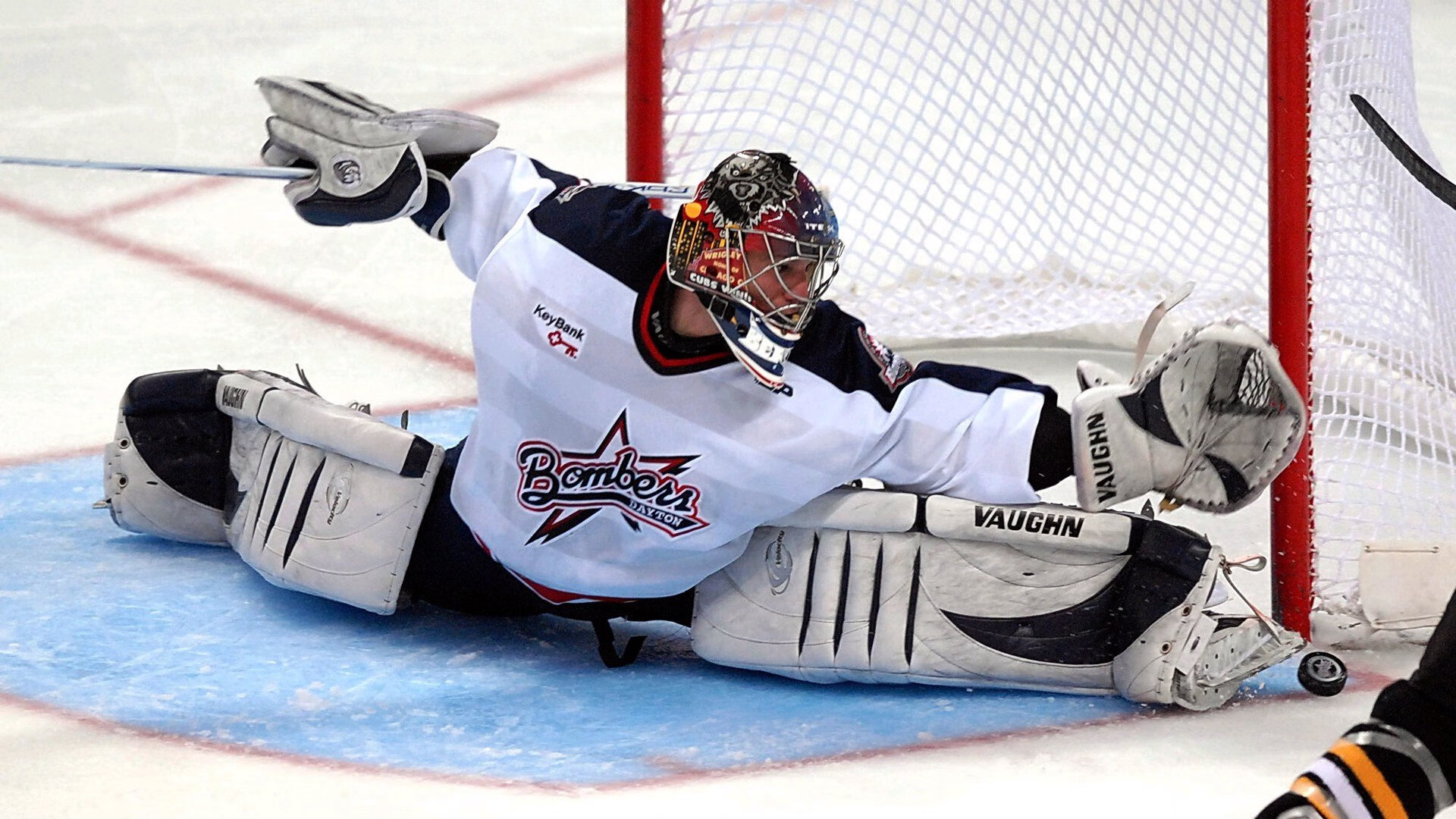 佛罗伦萨冲垮那不勒斯，凯恩硬仗之王